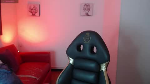 Snapshot of andy_eagleton_20 chatting on 02/12/26, 03:23 andy_eagleton_20 online show from 02/12/26, 03:23