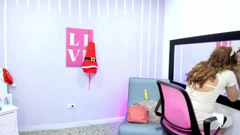 Andrea online show from 01/06/25, 12:24