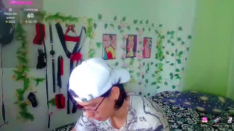 Snapshot of andy_gray01 chatting on 03/05/25, 02:12 Andy Gray online show from 03/05/25, 02:12