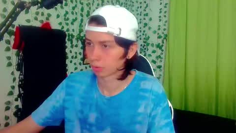 Snapshot of andy_gray01 chatting on 09/25/25, 04:00 Andy Gray online show from 09/25/25, 04:00