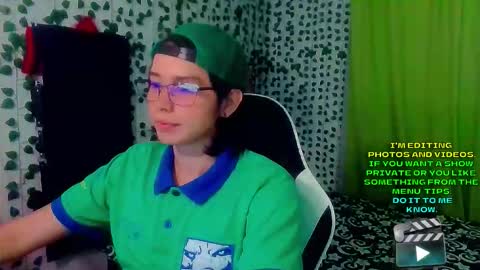 Snapshot of andy_gray01 chatting on 10/05/25, 01:04 Andy Gray online show from 10/05/25, 01:04