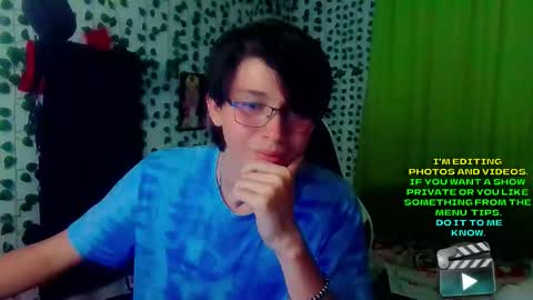 Snapshot of andy_gray01 chatting on 10/18/25, 12:24 Andy Gray online show from 10/18/25, 12:24