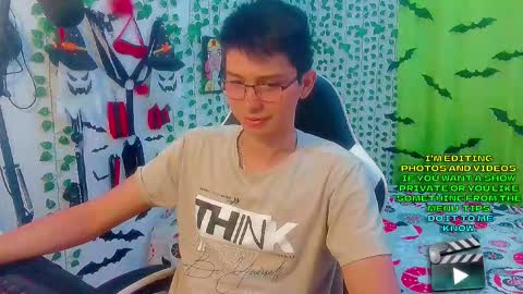 Snapshot of andy_gray01 chatting on 10/29/25, 01:08 Andy Gray online show from 10/29/25, 01:08