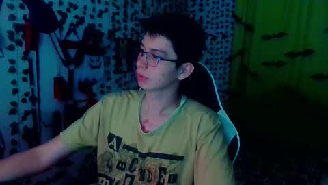 Snapshot of andy_gray01 chatting on 11/05/25, 11:10 Andy Gray online show from 11/05/25, 11:10