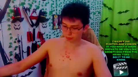 Snapshot of andy_gray01 chatting on 11/18/25, 11:48 Andy Gray online show from 11/18/25, 11:48