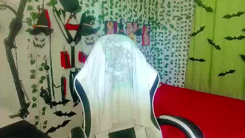 Snapshot of andy_gray01 chatting on 11/27/25, 01:57 Andy Gray online show from 11/27/25, 01:57