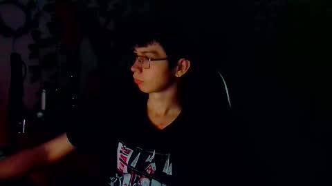 Snapshot of andy_gray01 chatting on 12/18/25, 11:05 Andy Gray online show from 12/18/25, 11:05