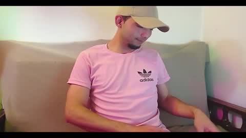 Snapshot of andy_magic_ chatting on 11/07/25, 12:43 andy_magic_ online show from 11/07/25, 12:43