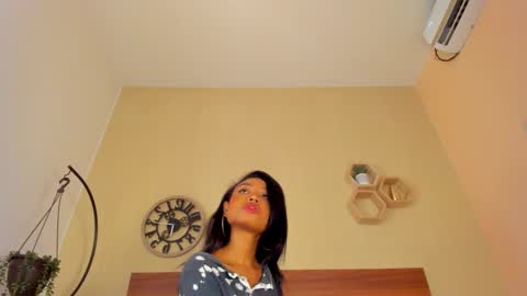 Snapshot of andy_miiller chatting on 03/24/26, 02:44 Andy online show from 03/24/26, 02:44