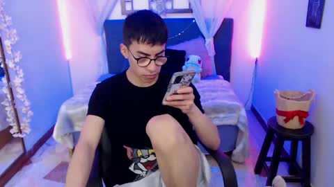 Andy online show from 04/19/26, 04:01