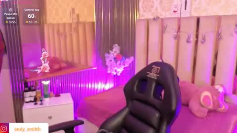 Snapshot of andy_tay1 chatting on 11/28/25, 03:20 Andy tay online show from 11/28/25, 03:20