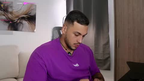 Snapshot of andy_weld chatting on 06/25/26, 01:59 my onlyfans online show from 06/25/26, 01:59