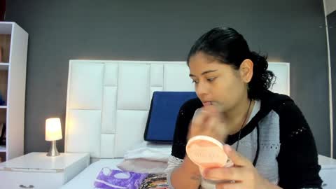 Snapshot of andyel2017 chatting on 12/12/24, 03:16 Andy D online show from 12/12/24, 03:16