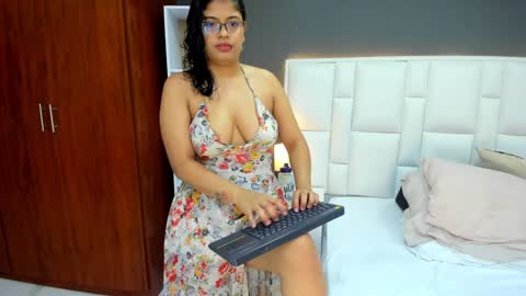 Snapshot of andyel2017 chatting on 12/17/24, 03:39 Andy D online show from 12/17/24, 03:39