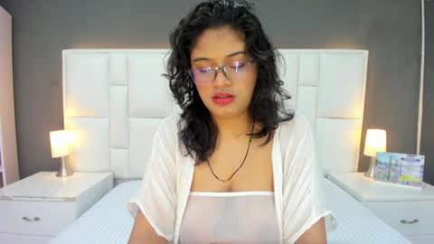 Snapshot of andyel2017 chatting on 12/27/24, 01:28 Andy D online show from 12/27/24, 01:28