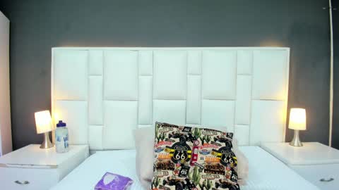 Snapshot of andyel2017 chatting on 01/04/25, 01:42 Andy D online show from 01/04/25, 01:42