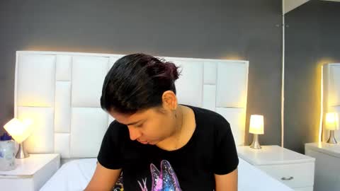 Snapshot of andyel2017 chatting on 10/11/25, 11:31 Andy D online show from 10/11/25, 11:31