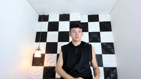 Snapshot of andyfame11 chatting on 11/18/25, 06:56 andyfame11 online show from 11/18/25, 06:56