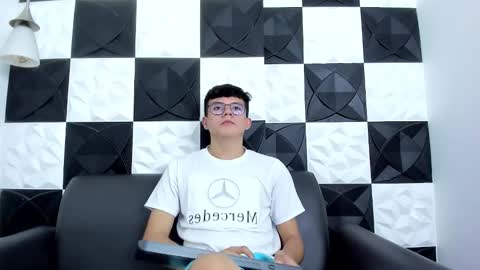 andyfame11 online show from 12/22/25, 06:49