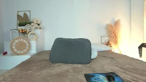 Snapshot of andyjey_ chatting on 03/14/26, 04:29 Mandy and Andy online show from 03/14/26, 04:29