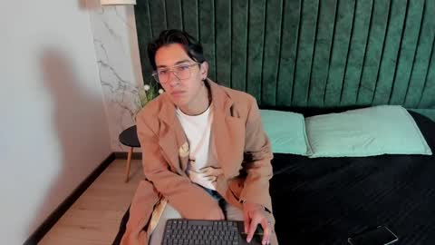 Andy Joy  online show from 04/01/26, 11:44