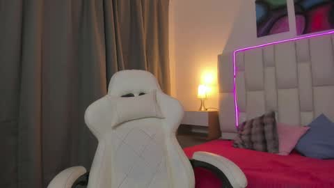 Snapshot of andykings_1 chatting on 03/24/26, 04:06 Andy Kings online show from 03/24/26, 04:06