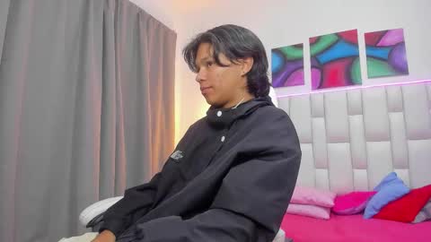 Snapshot of andykings_1 chatting on 03/25/26, 03:01 Andy Kings online show from 03/25/26, 03:01