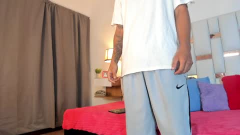 Snapshot of andykings_1 chatting on 04/11/26, 03:11 Andy Kings online show from 04/11/26, 03:11