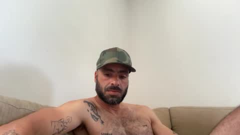 Snapshot of andyloveall chatting on 05/19/26, 11:38 andyloveall online show from 05/19/26, 11:38