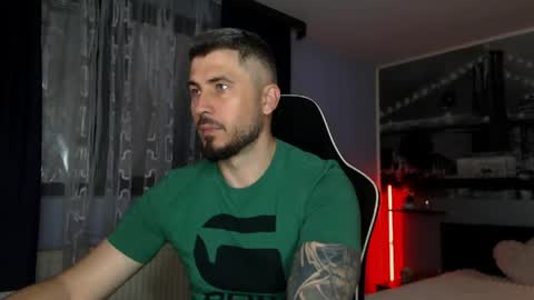 Snapshot of andysoul340 chatting on 04/19/26, 12:33 Magic Andy online show from 04/19/26, 12:33