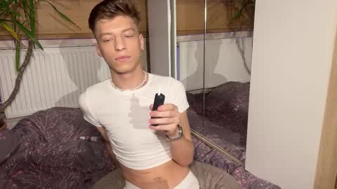 AndyTwinkkk online show from 01/25/25, 02:36