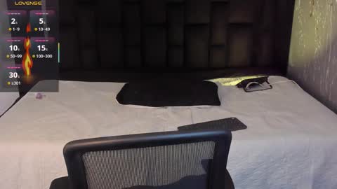 Snapshot of andywiills chatting on 11/04/25, 09:58 Andy online show from 11/04/25, 09:58