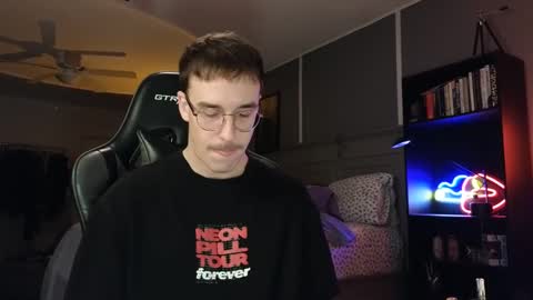 Snapshot of andyxb chatting on 02/13/25, 02:23 Andy Briars online show from 02/13/25, 02:23