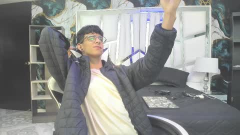 andyxibrat online show from 04/09/26, 12:21