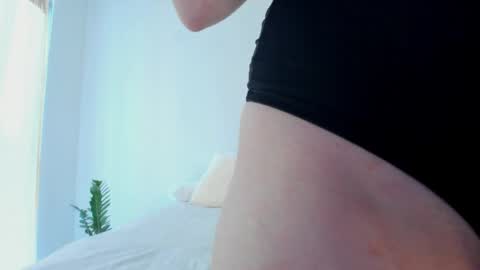 Snapshot of andyylove_jk chatting on 04/15/26, 01:40 Andy online show from 04/15/26, 01:40