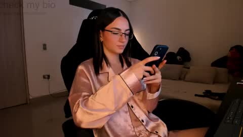      online show from 02/21/25, 03:45