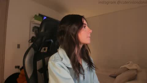      online show from 10/02/25, 02:40