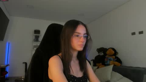      online show from 03/09/26, 02:37