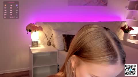 Anelly online show from 09/17/25, 08:05