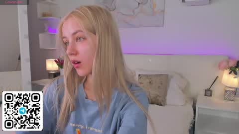 Snapshot of anellyball_ chatting on 04/01/26, 09:54 Anelly online show from 04/01/26, 09:54