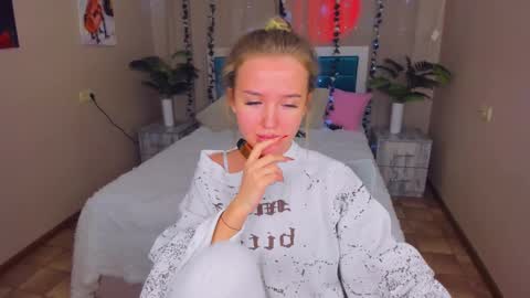 Anfisa online show from 02/18/25, 06:04