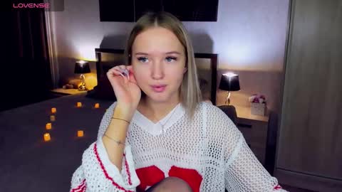 Anfisa online show from 10/19/25, 05:13