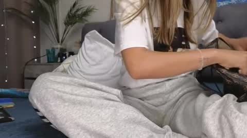 Snapshot of ange1ok chatting on 07/20/26, 01:57 ange1ok online show from 07/20/26, 01:57