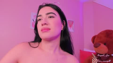 Angel  online show from 09/18/25, 02:35