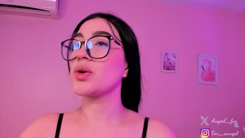 Angel  online show from 02/01/26, 06:34