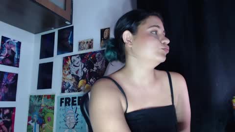 Snapshot of angeeldemoon chatting on 06/04/26, 06:30 angeeldemoon online show from 06/04/26, 06:30