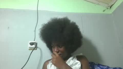 Snapshot of angeeliine chatting on 05/01/26, 03:16 angeeliine online show from 05/01/26, 03:16