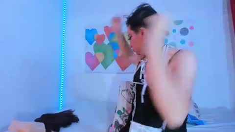 AngiePerry online show from 11/08/25, 11:54