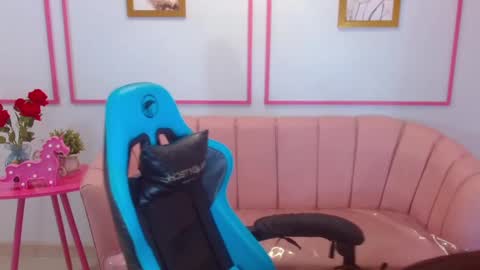 angel09 a online show from 02/28/25, 10:41