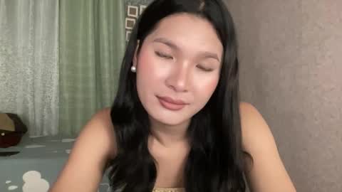 Snapshot of angel19722 chatting on 03/08/26, 01:37 Angel online show from 03/08/26, 01:37